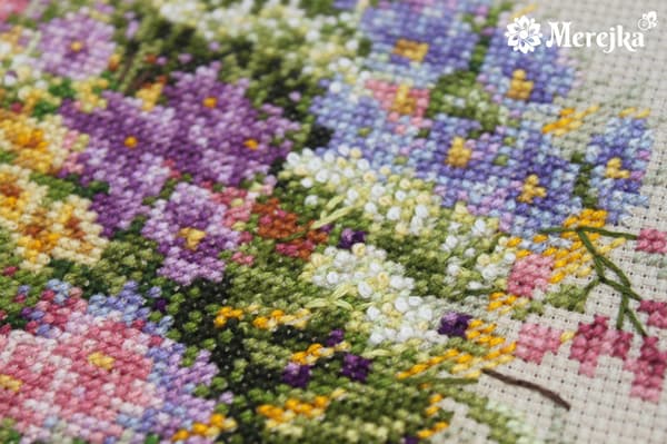 Broderikit Merejka K-16 - "Vilde blomster" 24x20 cm