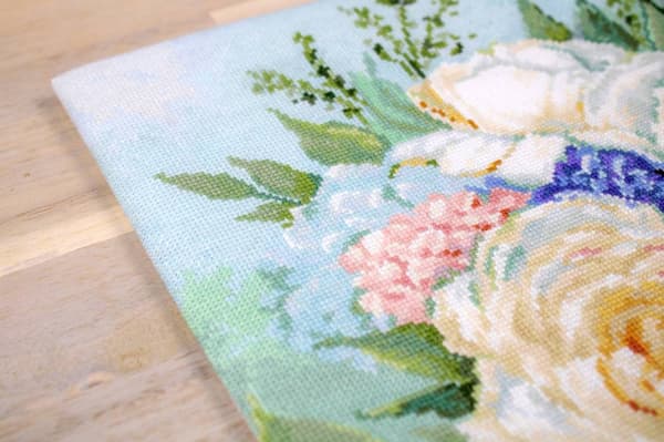 Broderikit Luca-S B2370 - "Blomsterbuket" 32x33.5 cm