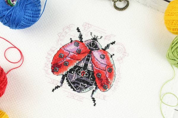 Broderikit MP Studia "Mariehøne. Steampunk" 10x10cm/10x10cm