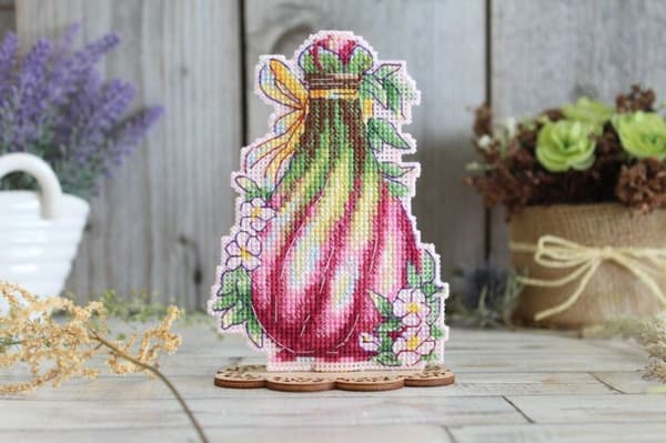 Broderisett Plastic Canvas MP Studia "Vårduft" 9x13 cm