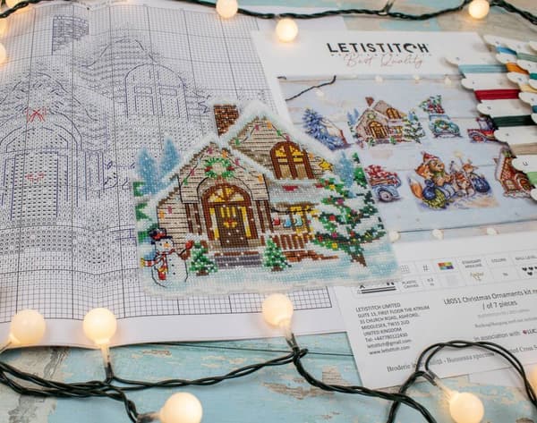 Broderisett LetiStitch L8051 - "Julepyntsett 7 stk." 15x15 cm