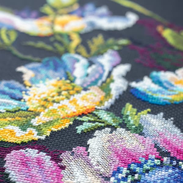 Broderisett Magic Needle "Anemonenes hemmelighet" 40x30 cm