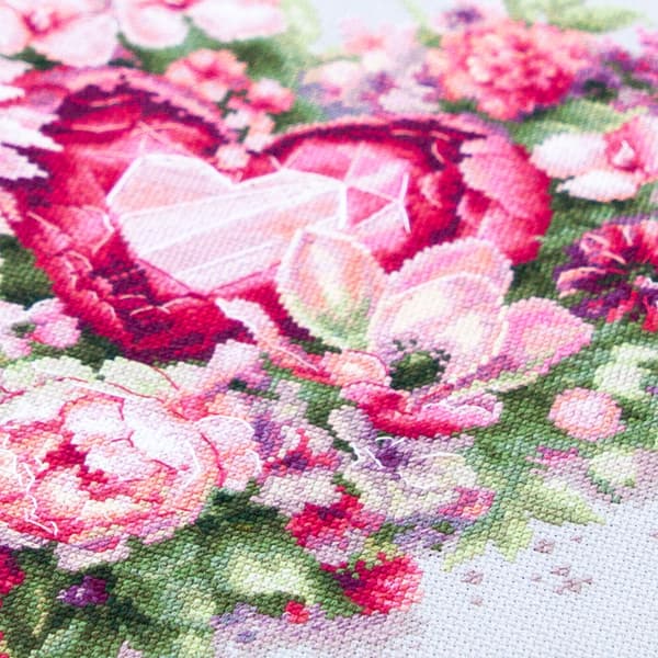 Broderisett Magic Needle "Blomstrende hjerte" 27x28 cm