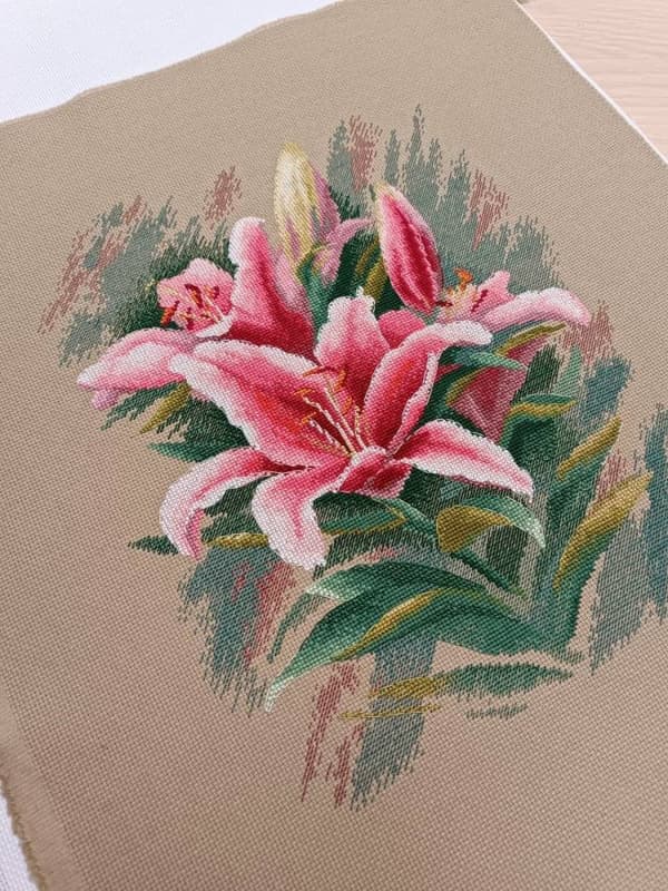 Broderisett Oven "Liljer" 24x30 cm
