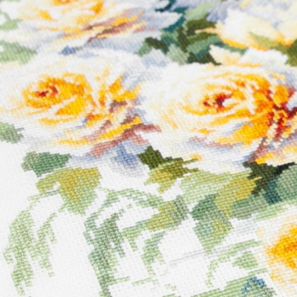 Broderikit Magic Needle "Blomsternes dronning" 26x35 cm
