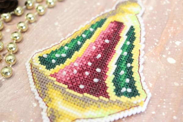 Broderikit MP Studia "Julgransprydnad. Klocka" 8x12 cm