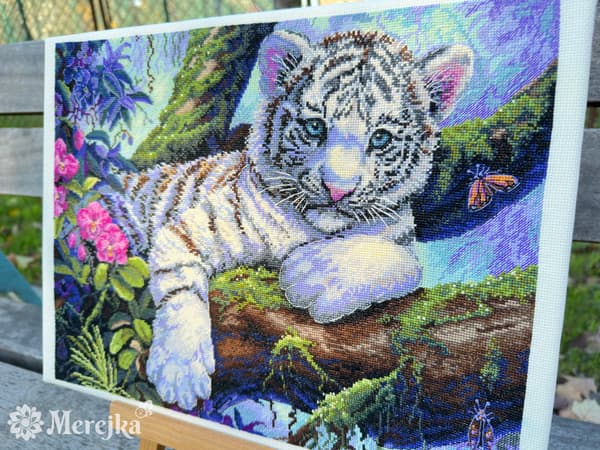 Broderisett Merejka K-260 – "Hvit tiger" 37x29 cm