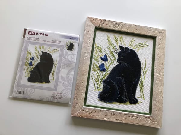Broderikit Riolis "Sort kat" 24x30 cm