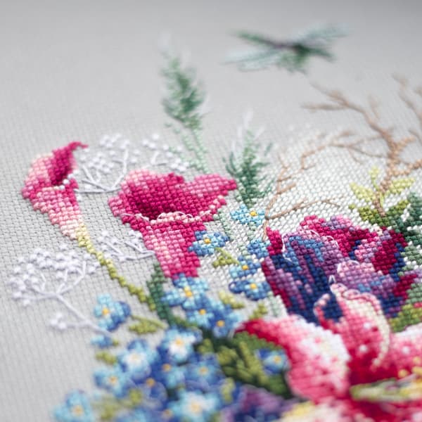 Broderikit Magic Needle "Tulipaner og lilje" 18x26 cm