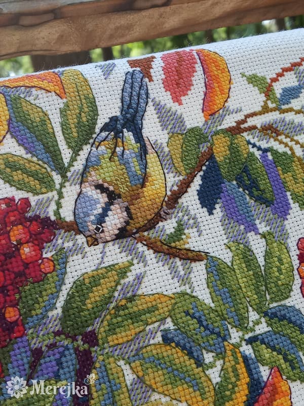 Broderikit Merejka K-151 - "Farverig røn" 27x37 cm
