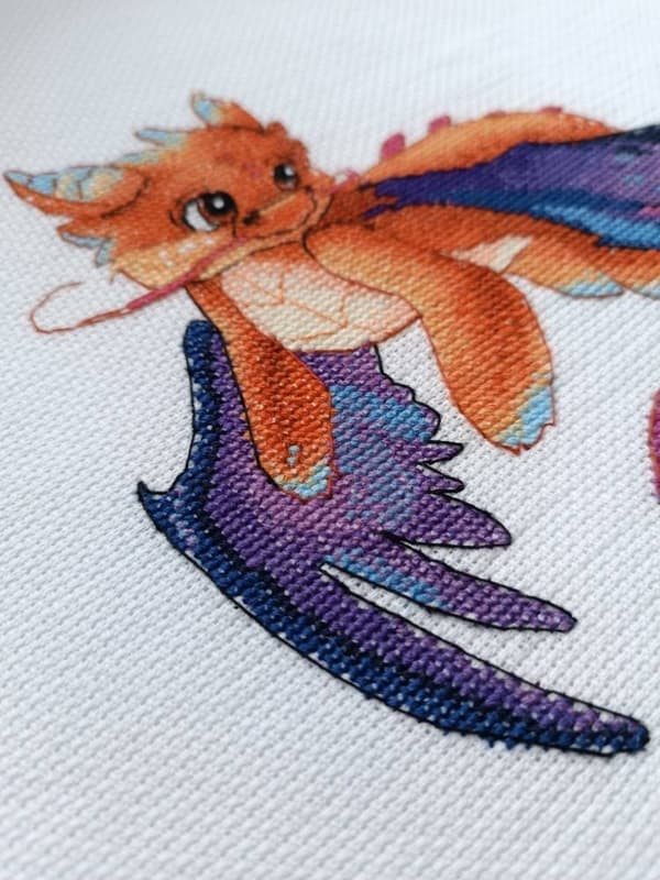 Broderikit Oven "Drage" 14x17 cm