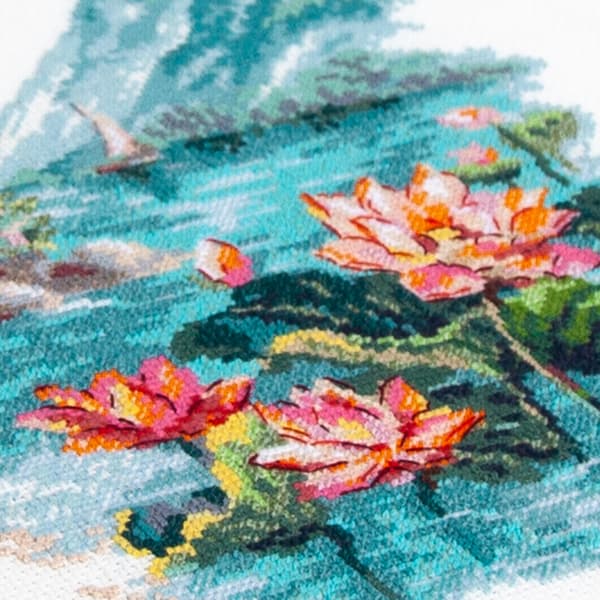 Broderisett Magic Needle "Blomstrende lotus" 22x26 cm