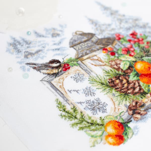 Broderikit Magic Needle "Vinterens duft" 26x26 cm
