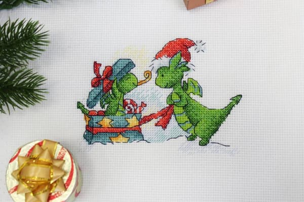 Broderikit MP Studia "Julklapp" 13x9 cm