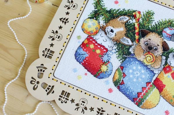 Broderikit MP Studia "Julöverraskning" 24x18 cm