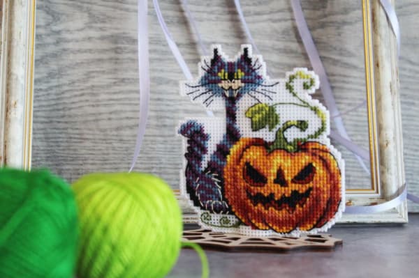 Broderisett Plastic Canvas MP Studia "Svart katt" 9x11 cm