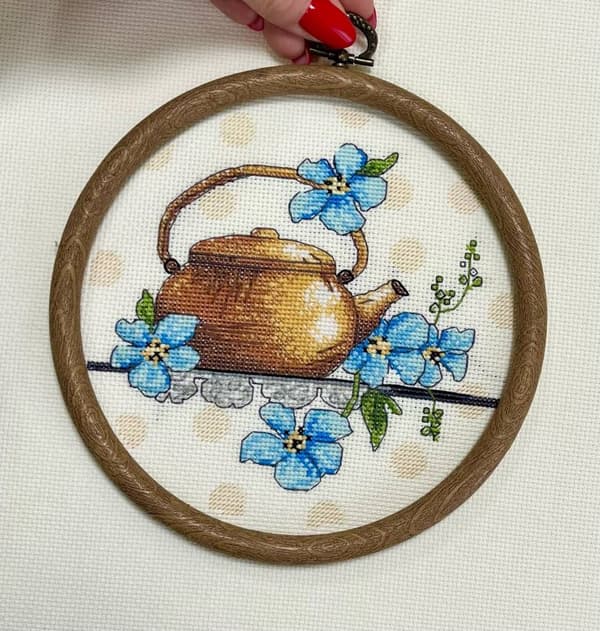 Broderikit Oven "Te-miniature" 15x15 cm