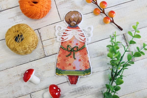 Broderikit MP Studia "Höstängel" 6x12 cm