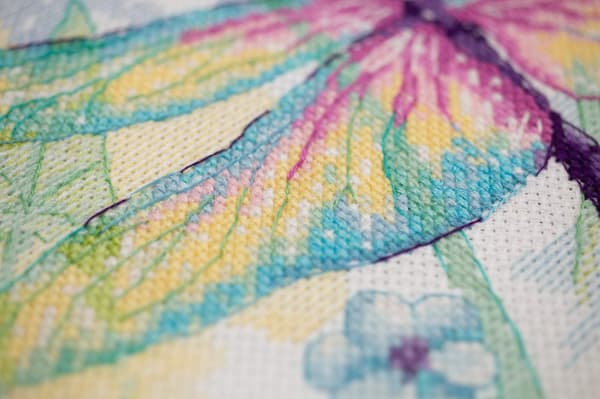 Broderikit Riolis "Regnbueskønhed" 25x25 cm