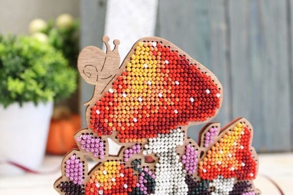 Perlebroderi MP Studia "Fluesvamp" 12x13 cm