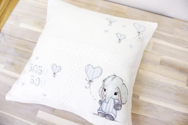 Broderikit Luca-S PB187 - "Baby" 42x42 cm