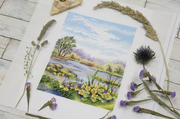 Broderisett MP Studia "Skogsdam" 16x20 cm