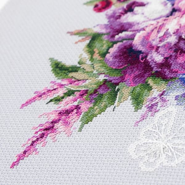 Broderisett Magic Needle "Lilla silkepioner" 19x27 cm