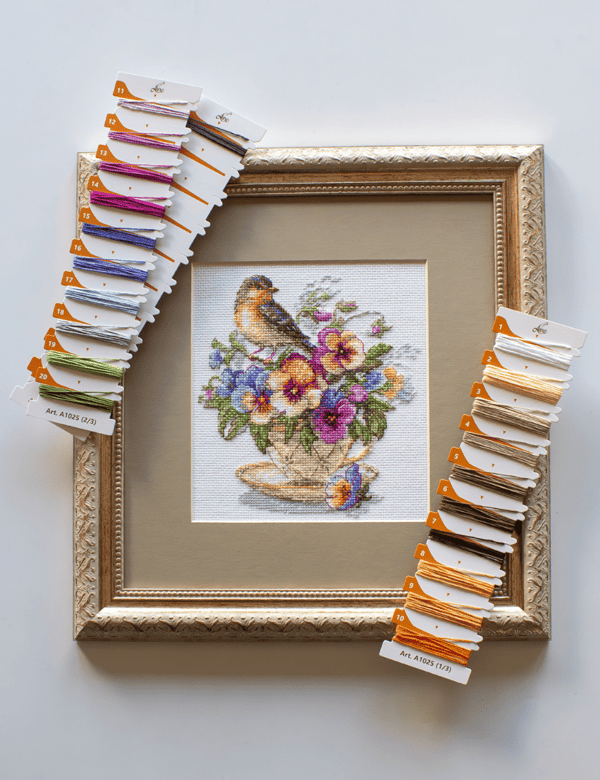 Broderikit Aine "Tekblomst" 16x18 cm