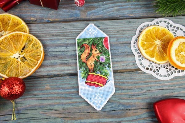 Broderikit plastic canvas MP Studia "Julgodis Nr. 5" 13x5cm
