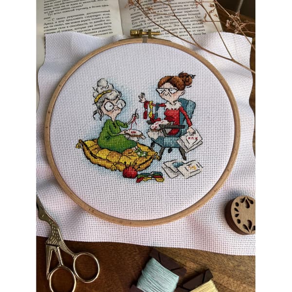 Broderikit Andriana "Sysler: bedstemødre broderer" 13x12,5 cm