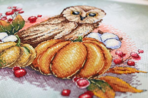 Broderisett MP Studia "Ugle på gresskar" 26x21 cm