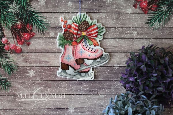 Broderisett Plastic Canvas MP Studia "Figurativ jul" 10x13 cm