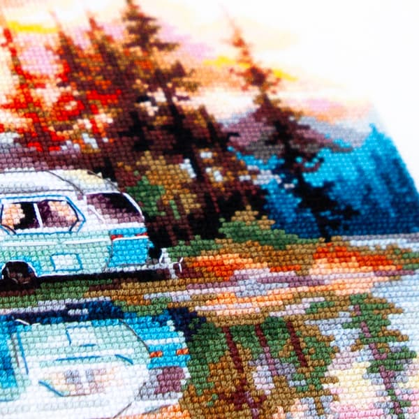 Broderikit Magic Needle "Solnedgang ved søen" 18x18 cm