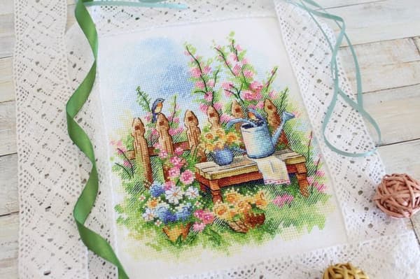 Broderikit MP Studia "Blomstrende have" 17x21 cm
