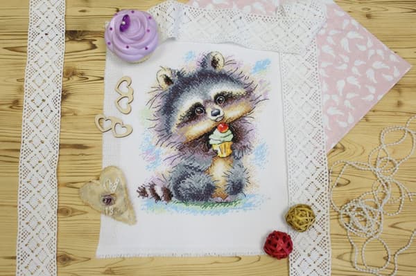 Broderikit MP Studia "Værsgo!" 18x22 cm