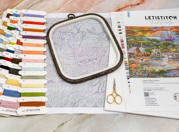 Broderikit LetiStitch L9941 - "Vilde Afrika" 45x34 cm