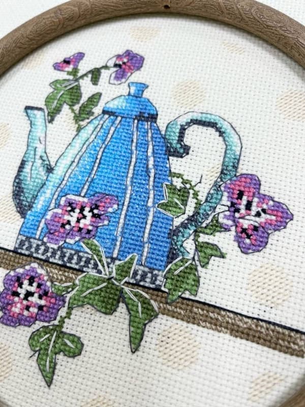 Broderikit Oven "Te-miniature" 15x15 cm