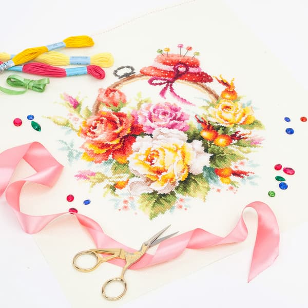 Broderikit Magic Needle "Roser for broderende" 25x25 cm