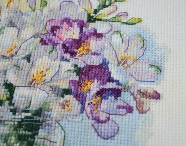 Broderikit Abris Art "Den første buket" 17x17 cm