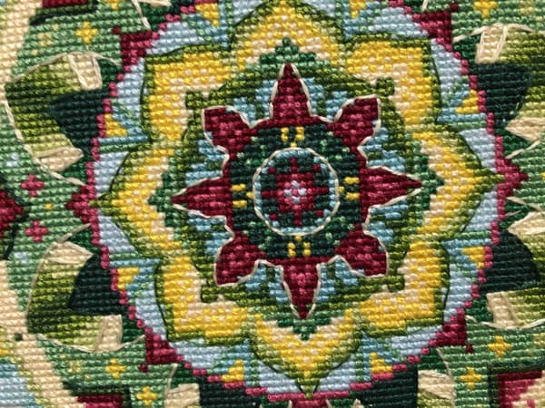 Broderikit Riolis "Selverkendelse-mandala" 20x20 cm