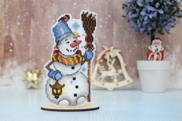Broderisett Plastic Canvas MP Studia "Snømann" 7x13 cm