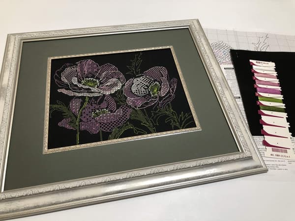 Broderisett Riolis "Spetsvallmo" 30x24 cm