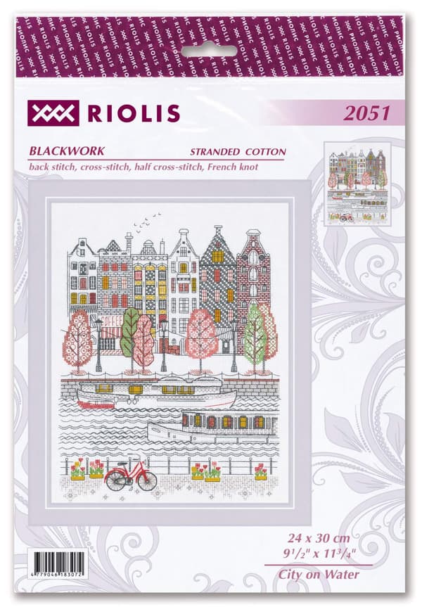 Broderikit Riolis "By på vandet" 24x30 cm