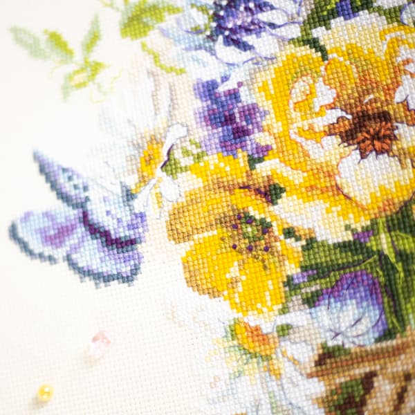 Broderisett Magic Needle "Sommerkorg" 38x28 cm