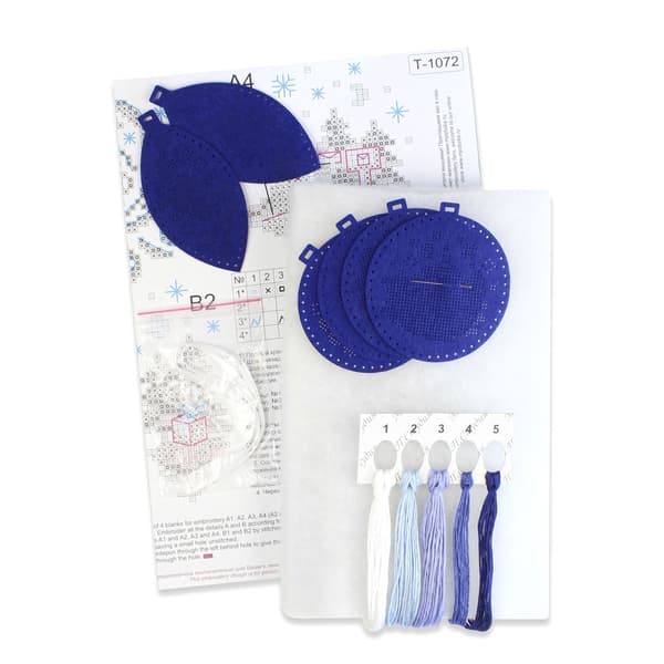 Broderikit MP Studia "Julleksaker Nr. 1 (set om 3)" 9x8cm
