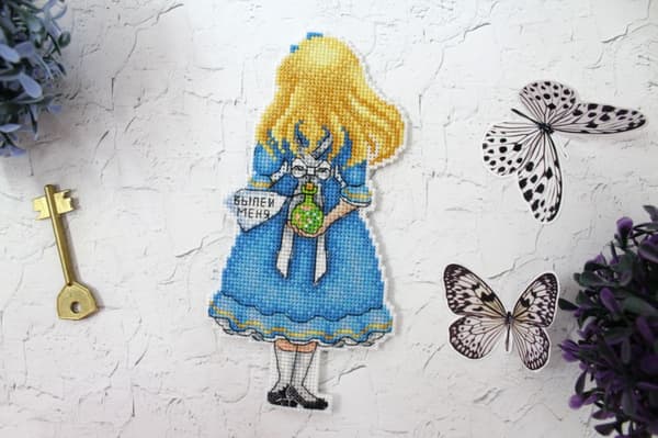 Broderikit Plastik Canvas MP Studia "Værdifuld nøgle" 9x18 cm