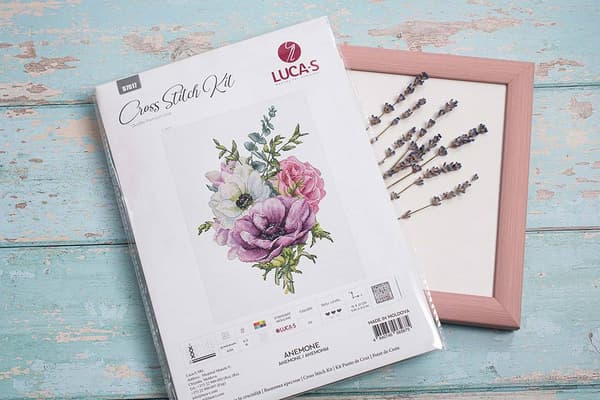 Broderisett Luca-S B7017 - "Anemone" 15x21 cm
