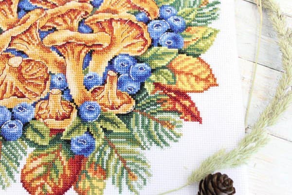 Broderisett MP Studia "Skogens skatter" 27x24 cm