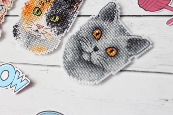 Broderikit plastic canvas MP Studia "Vem sa mjau?" 6x7 cm