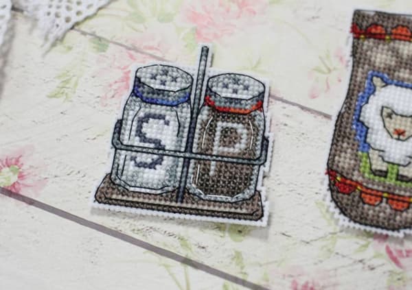 Broderikit plastic canvas MP Studia "Smaklig måltid" 6x9 cm